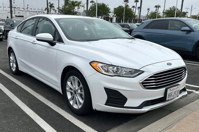 Oxford White 2020 Ford Fusion SE FWD Sedan Front-Wheel Drive 6-Speed Automatic
