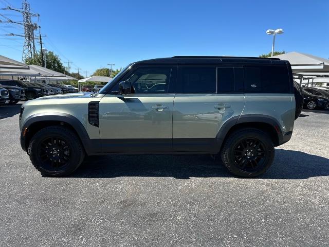 2022 Defender Vehicle Photo in San Antonio, TX 78230