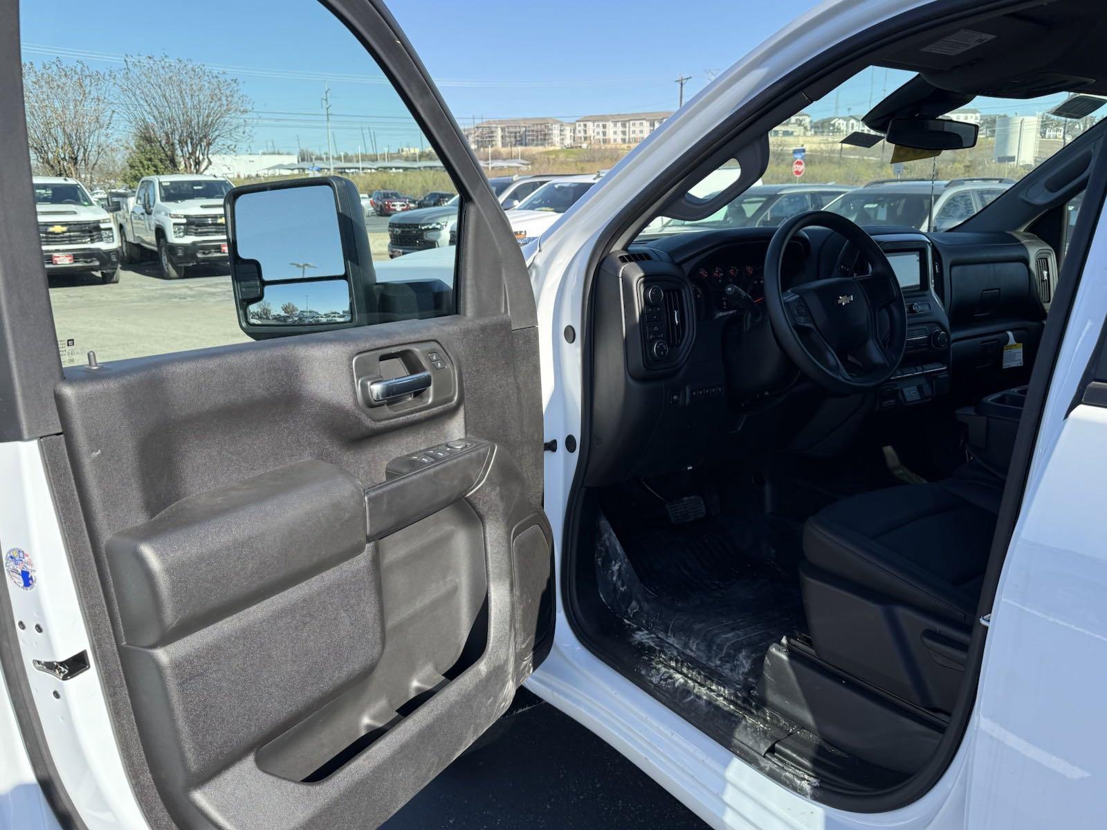 2024 Chevrolet Silverado 3500 HD Vehicle Photo in GEORGETOWN, TX 78626-7508