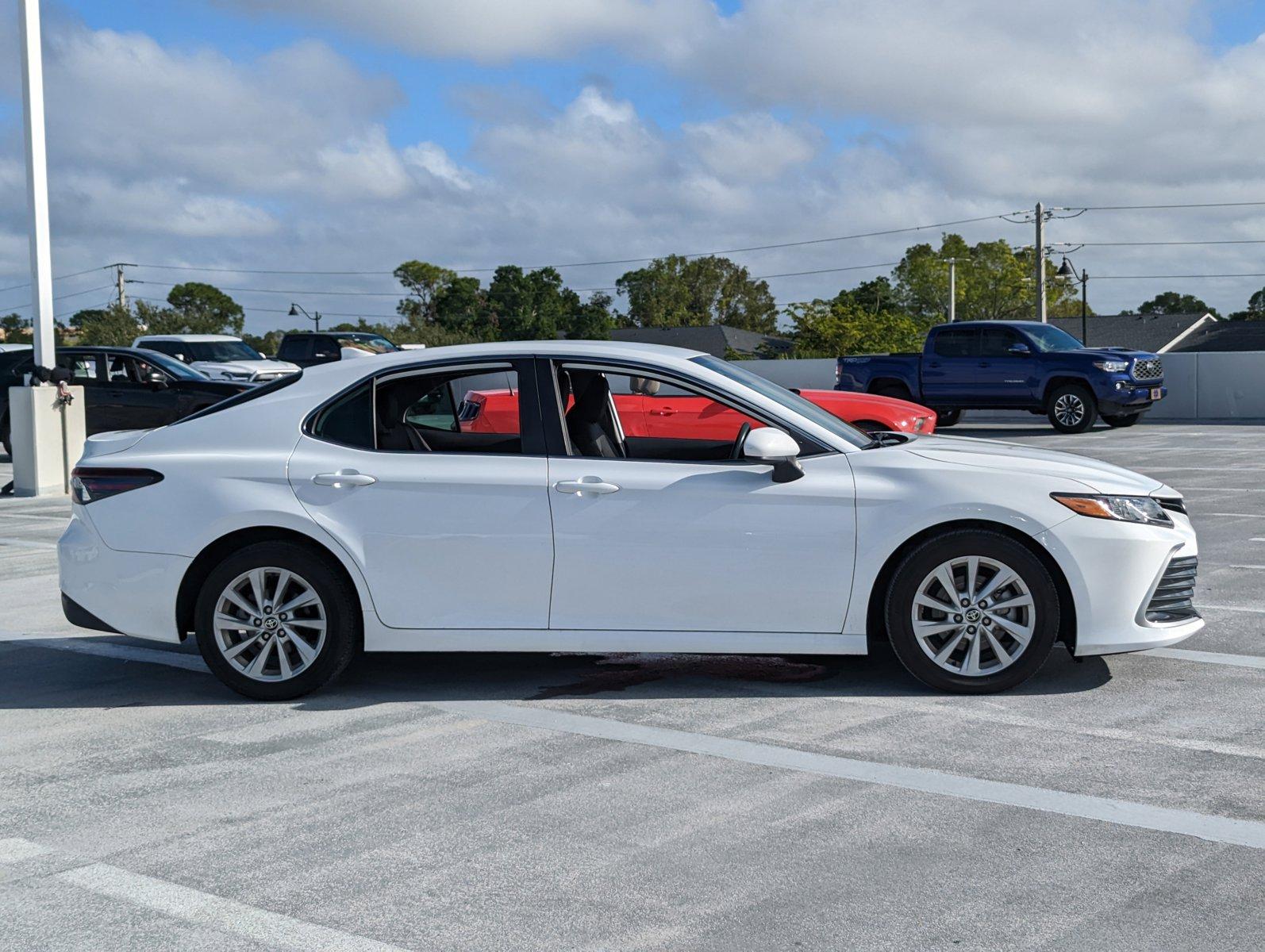 2022 Toyota Camry Vehicle Photo in Ft. Myers, FL 33907