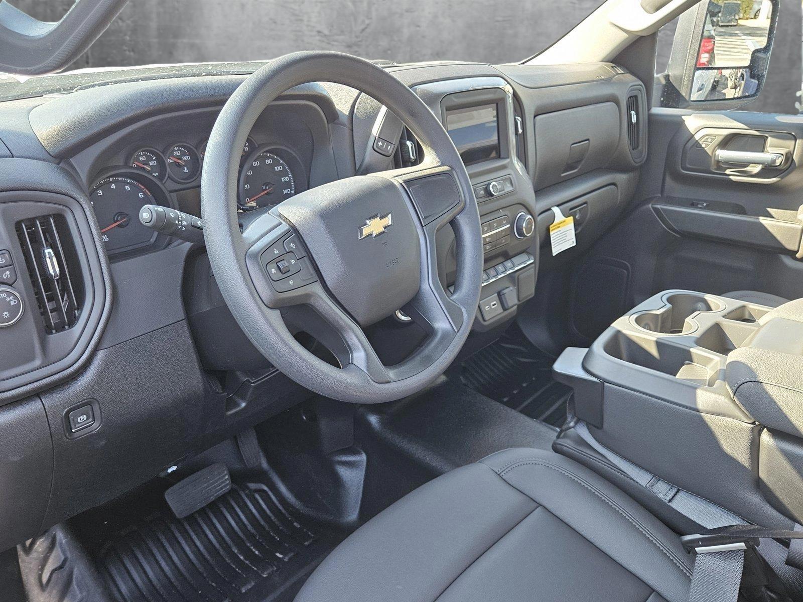 2025 Chevrolet Silverado 2500 HD Vehicle Photo in GREENACRES, FL 33463-3207