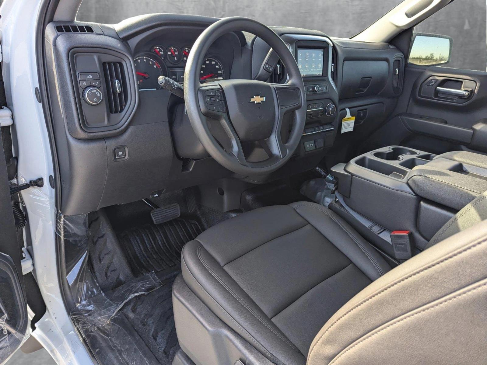 2025 Chevrolet Silverado 1500 Vehicle Photo in PEMBROKE PINES, FL 33024-6534