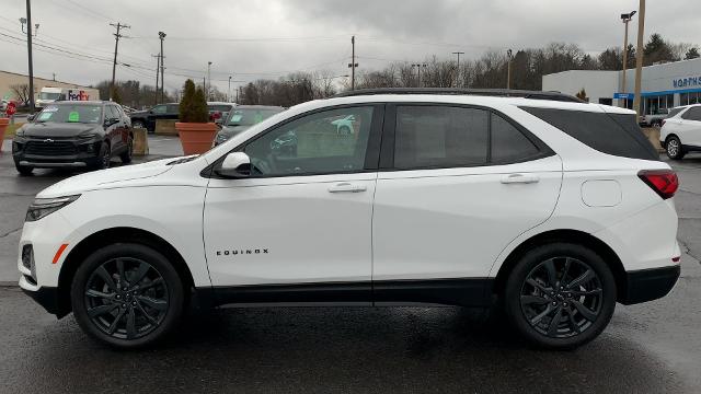 2023 Chevrolet Equinox Vehicle Photo in MOON TOWNSHIP, PA 15108-2571