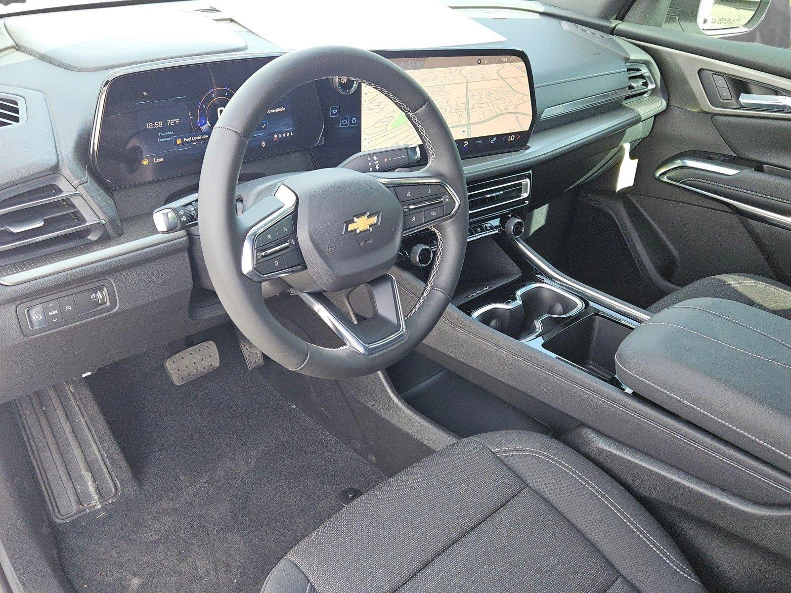 2025 Chevrolet Traverse Vehicle Photo in GILBERT, AZ 85297-0446