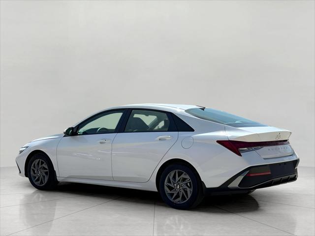 2025 Hyundai ELANTRA Hybrid Vehicle Photo in Green Bay, WI 54304