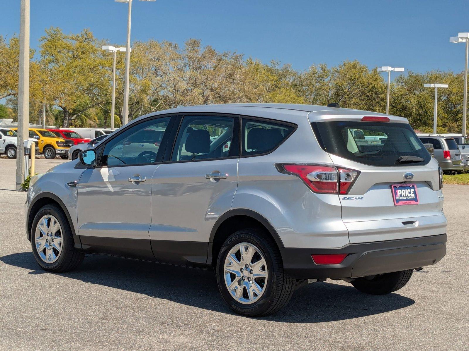 2017 Ford Escape Vehicle Photo in St. Petersburg, FL 33713