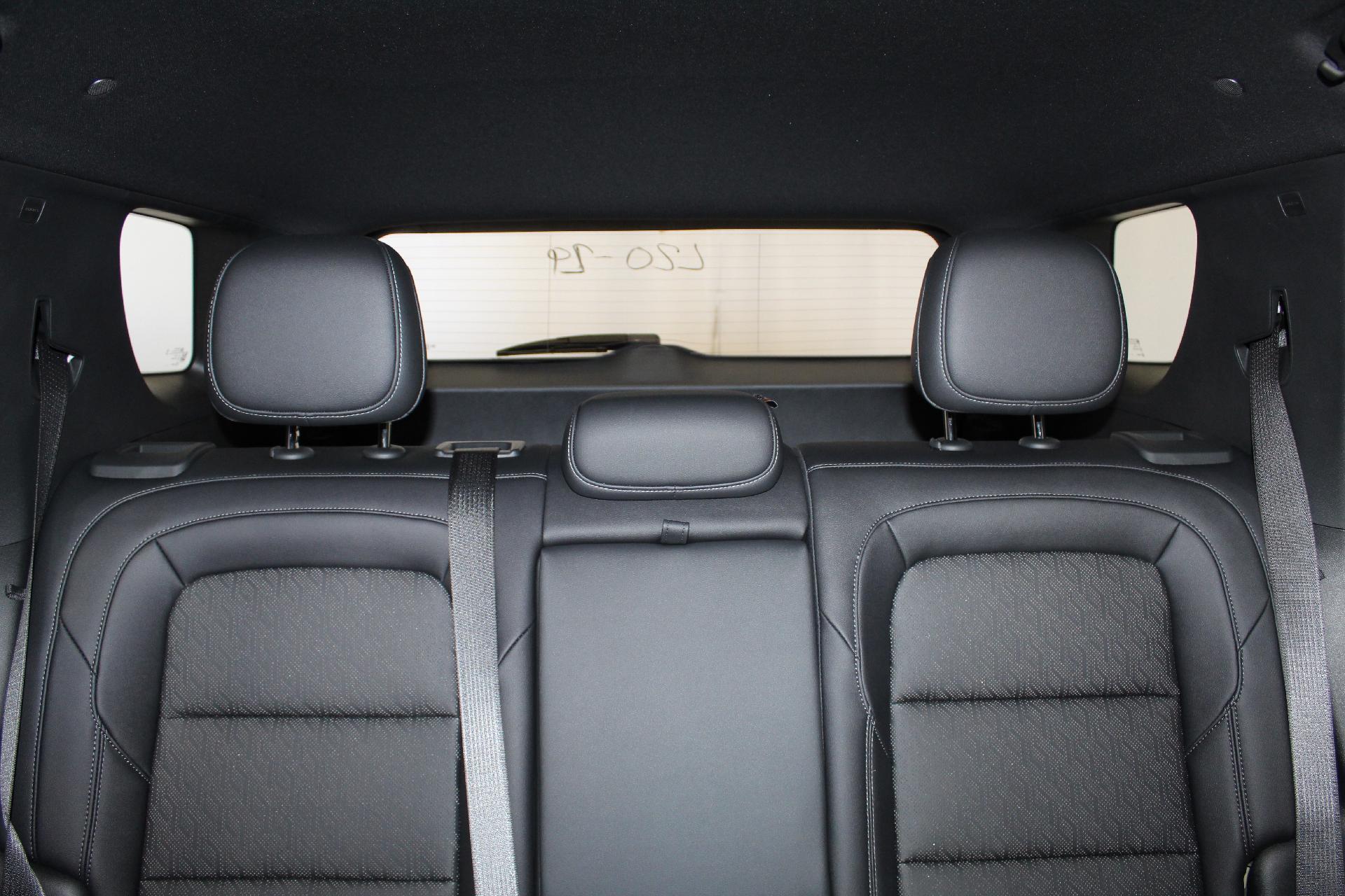 2025 Chevrolet Equinox Vehicle Photo in NORTHAMPTON, MA 01060-1120