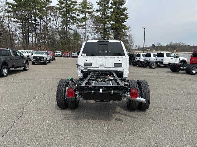 2025 Ford Super Duty F-450 DRW Vehicle Photo in Webster, MA 01570-1415