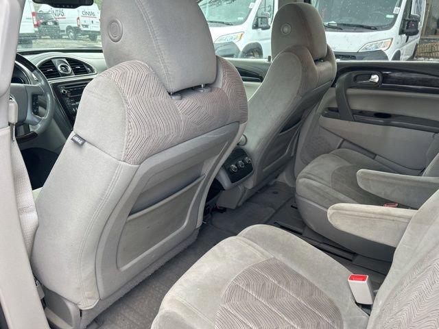 2015 Buick Enclave Vehicle Photo in MEDINA, OH 44256-9631