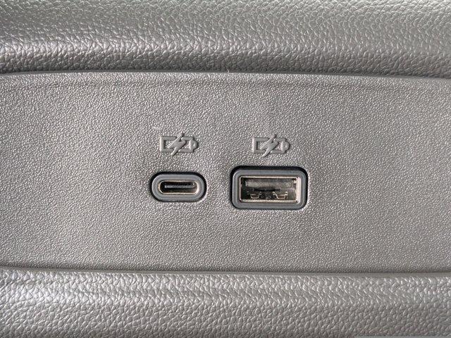 2025 Chevrolet Trax Vehicle Photo in BRUNSWICK, GA 31525-1881