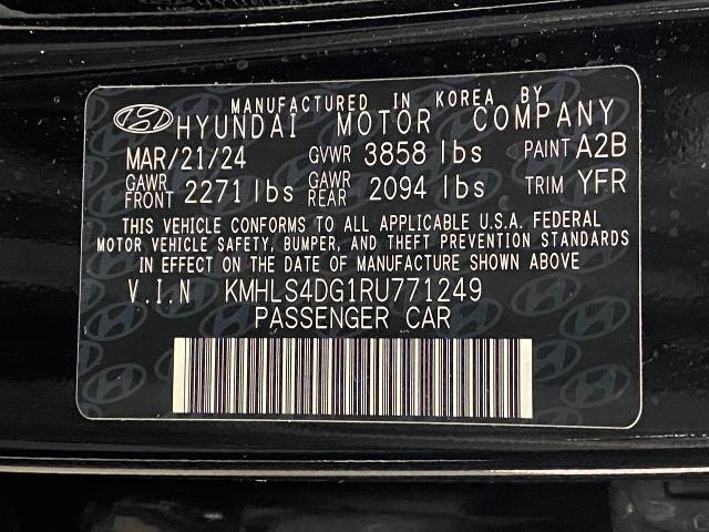 2024 Hyundai ELANTRA Vehicle Photo in Appleton, WI 54913