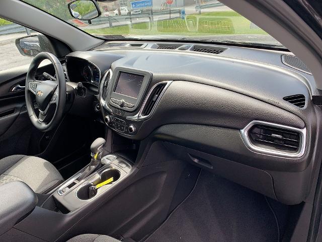 2023 Chevrolet Equinox Vehicle Photo in MOON TOWNSHIP, PA 15108-2571
