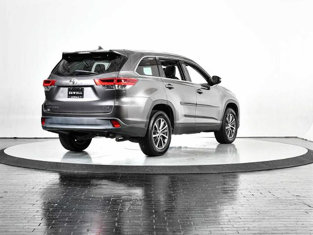 2019 Toyota Highlander Vehicle Photo in DALLAS, TX 75235