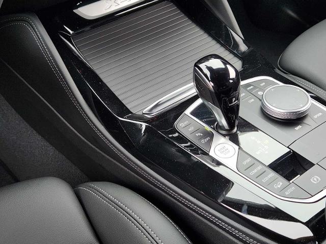 2025 BMW X4 xDrive30i Vehicle Photo in PLANO, TX 75024