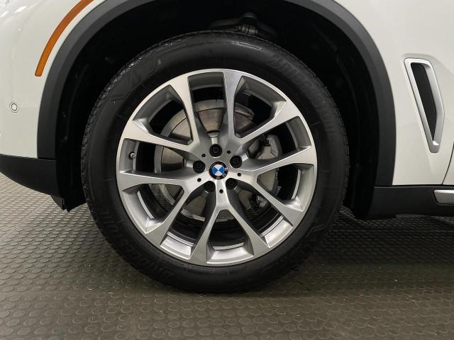 2022 BMW X5 xDrive40i Vehicle Photo in Appleton, WI 54913