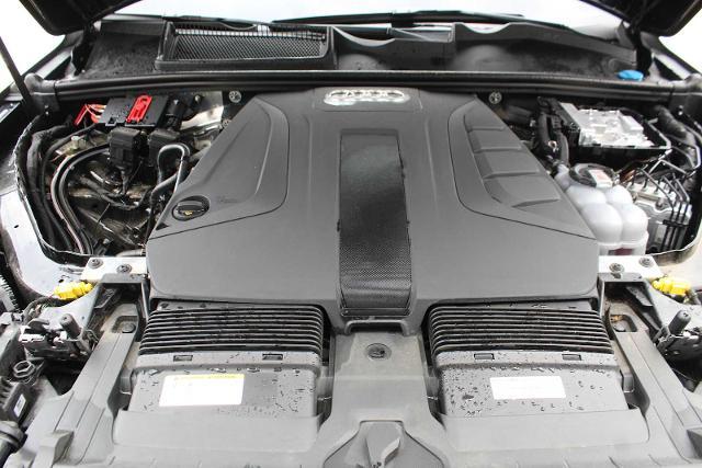 2025 Audi Q7 Vehicle Photo in HOUSTON, TX 77090