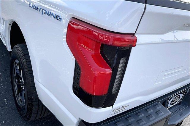 2023 Ford F-150 Lightning Vehicle Photo in INDEPENDENCE, MO 64055-1314