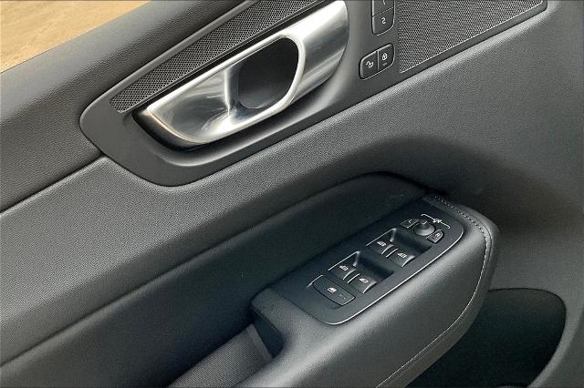 2025 Volvo XC60 Vehicle Photo in Houston, TX 77007