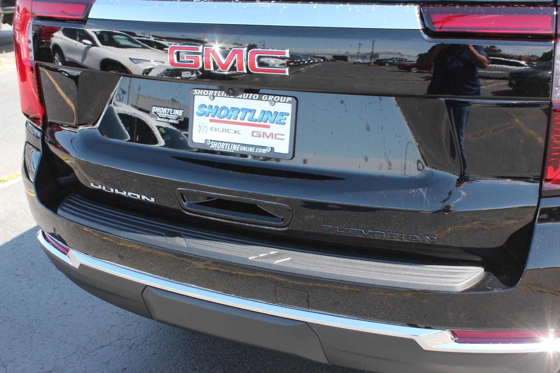 2025 GMC Yukon XL Vehicle Photo in AURORA, CO 80012-4011