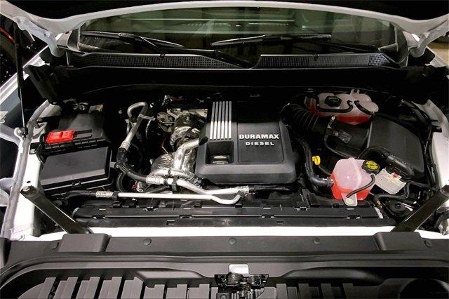 2025 Chevrolet Silverado 1500 Vehicle Photo in KANSAS CITY, MO 64114-4502