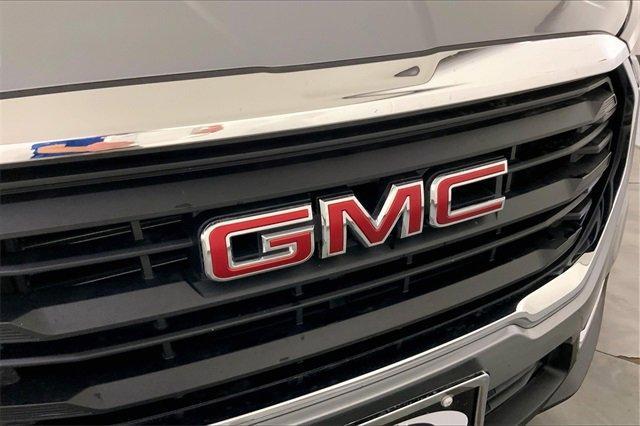 2024 GMC Terrain Vehicle Photo in KANSAS CITY, MO 64114-4502