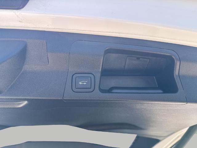 2023 GMC Acadia Vehicle Photo in MANITOWOC, WI 54220-5838