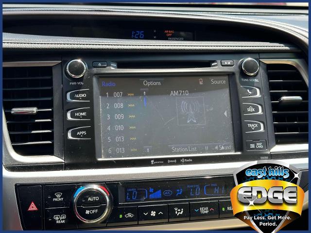 2019 Toyota Highlander Vehicle Photo in Roslyn, NY 11576