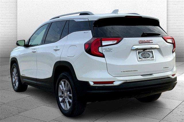 2024 GMC Terrain Vehicle Photo in TOPEKA, KS 66609-0000