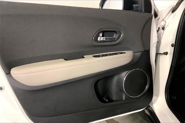 2021 Honda HR-V Vehicle Photo in Lees Summit, MO 64086