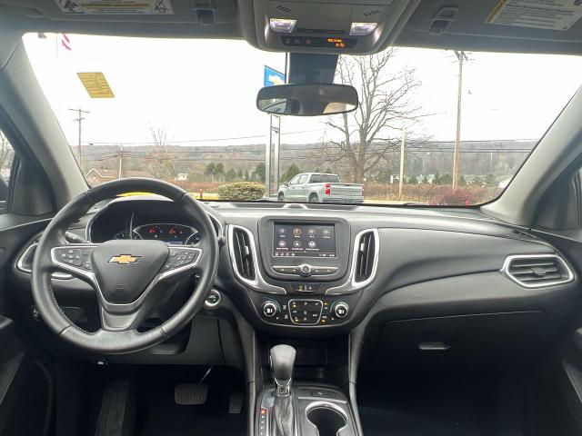 2022 Chevrolet Equinox Vehicle Photo in BOSTON, NY 14025-9684