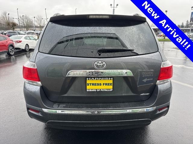 2012 Toyota Highlander Vehicle Photo in Puyallup, WA 98371