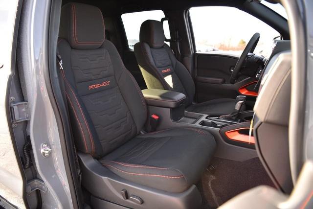 2025 Nissan Frontier Vehicle Photo in Ballwin, MO 63011