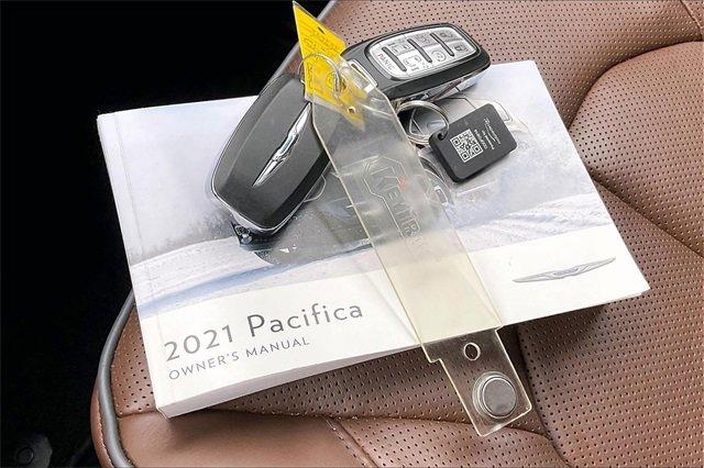 2021 Chrysler Pacifica Vehicle Photo in INDEPENDENCE, MO 64055-1314