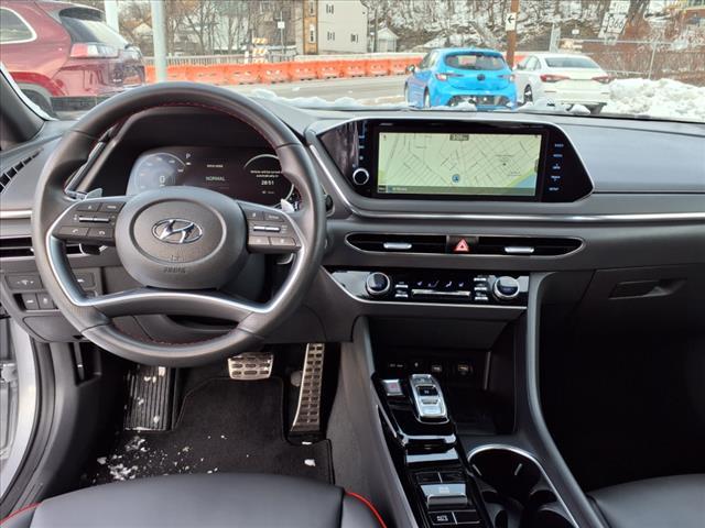 2022 Hyundai SONATA Vehicle Photo in TARENTUM, PA 15084-1435