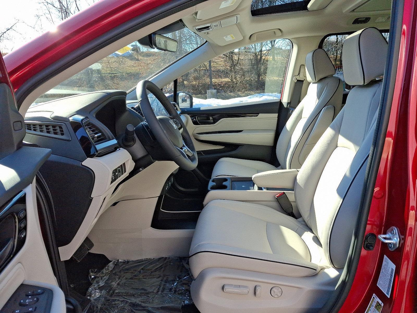 2025 Honda Odyssey Vehicle Photo in Harrisburg, PA 17111