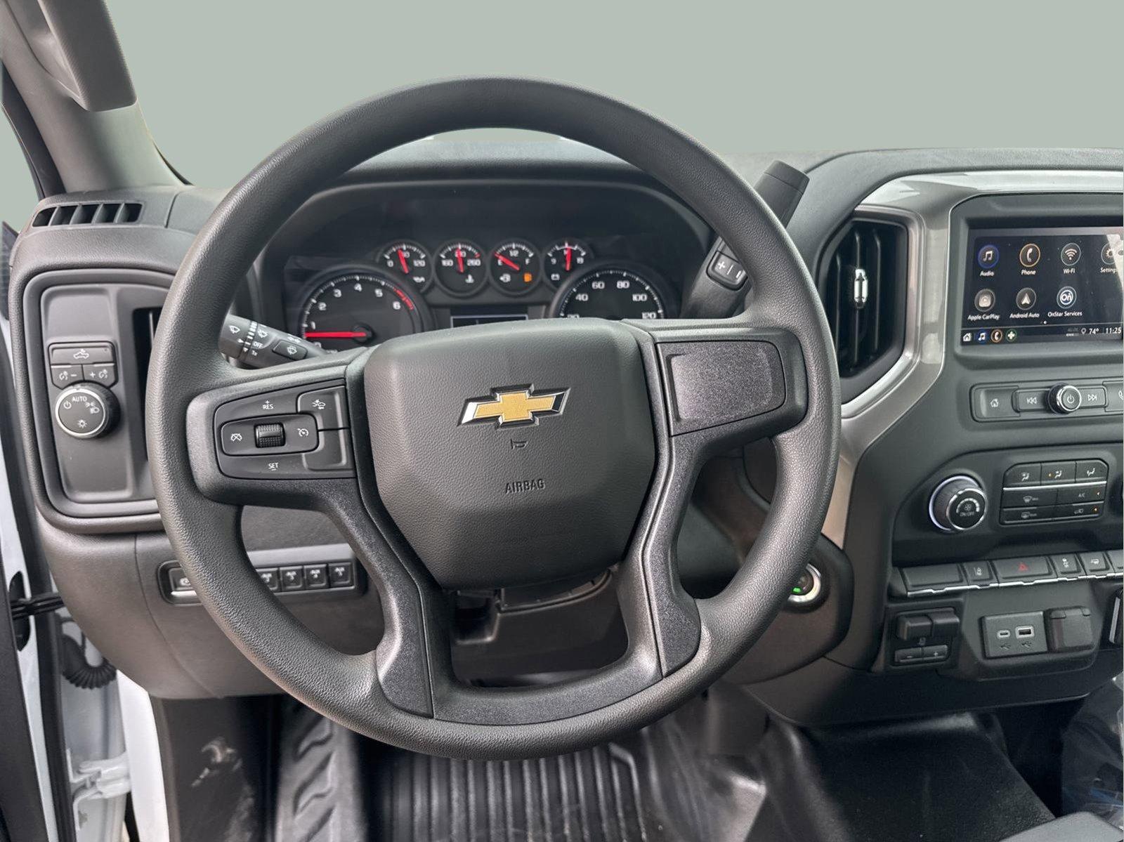 2024 Chevrolet Silverado 3500 HD Chassis Cab Vehicle Photo in GEORGETOWN, TX 78626-7508