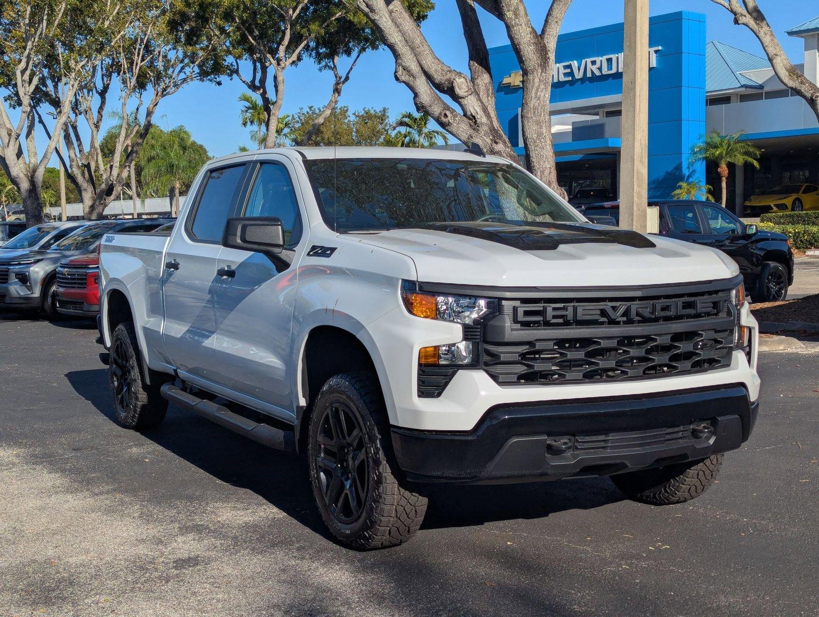 2025 Chevrolet Silverado 1500 Vehicle Photo in GREENACRES, FL 33463-3207