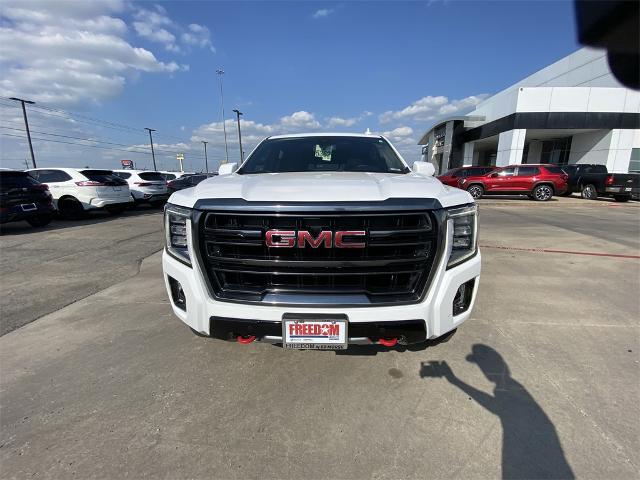 2022 GMC Yukon XL Vehicle Photo in Greenville, TX 75402