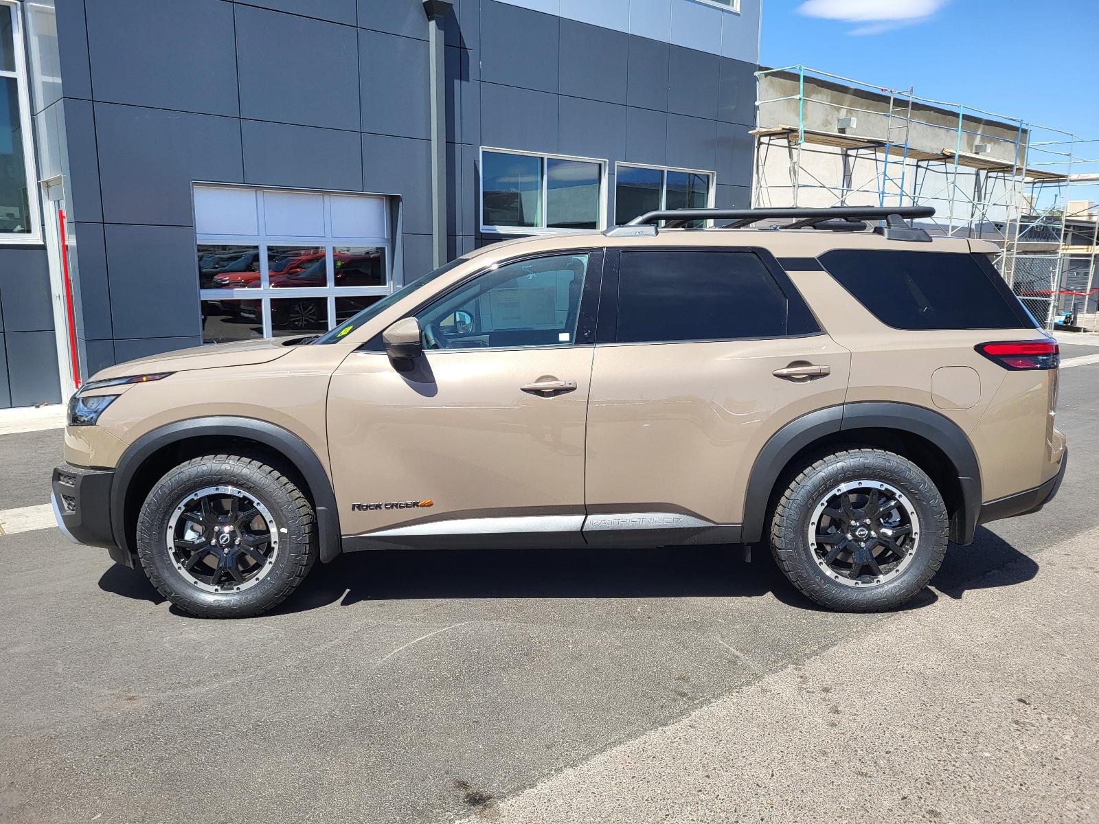 2025 Nissan Pathfinder Vehicle Photo in Albuquerque, NM 87110