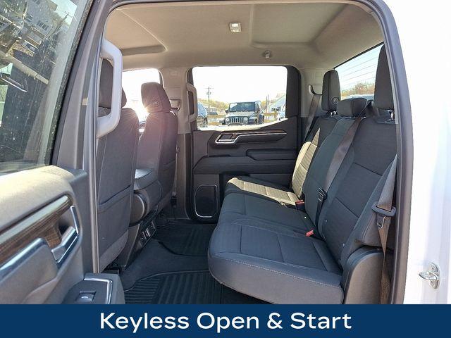 2024 Chevrolet Silverado 1500 Vehicle Photo in DANBURY, CT 06810-5034