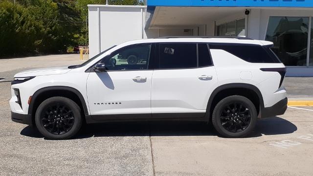 2024 Chevrolet Traverse Vehicle Photo in ROXBORO, NC 27573-6143