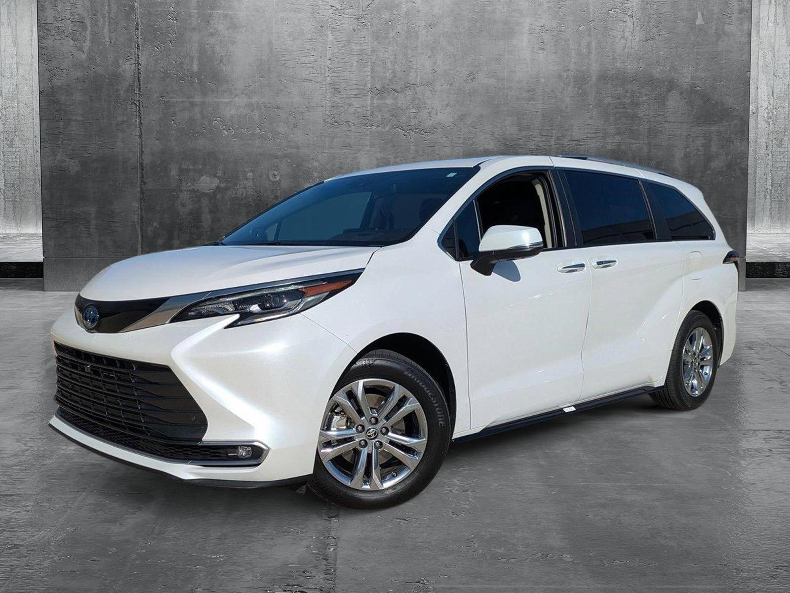 2024 Toyota Sienna Vehicle Photo in Winter Park, FL 32792