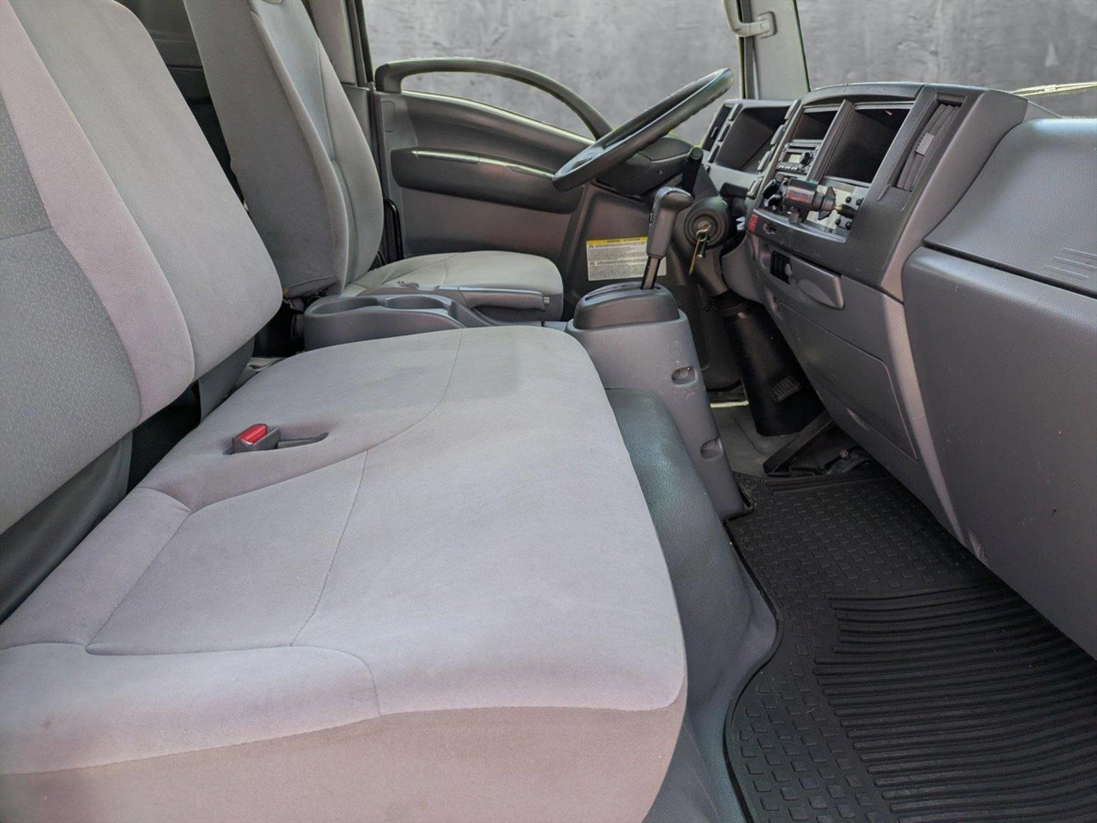 2020 Chevrolet Low Cab Forward 4500 HD Vehicle Photo in GREENACRES, FL 33463-3207