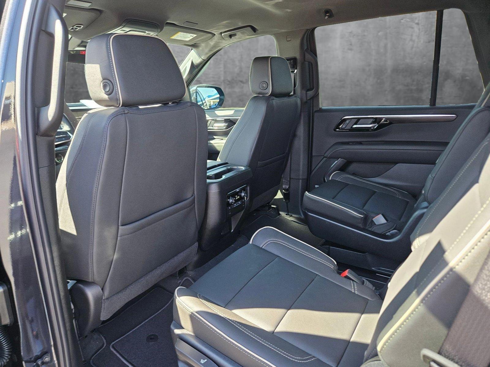 2025 Chevrolet Tahoe Vehicle Photo in DENVER, CO 80221-3610