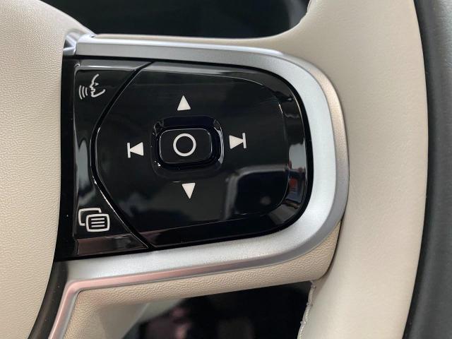 2025 Volvo XC60 Vehicle Photo in Appleton, WI 54913