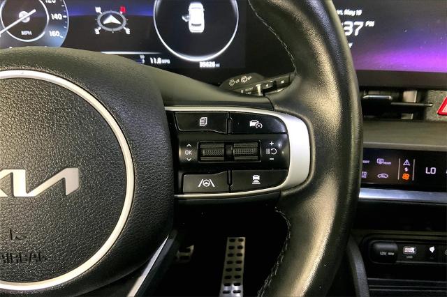 2023 Kia Sportage Vehicle Photo in Lees Summit, MO 64086