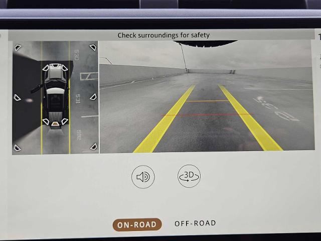 2025 Defender Vehicle Photo in AUSTIN, TX 78717