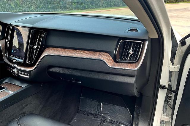 2022 Volvo XC60 Vehicle Photo in Houston, TX 77007
