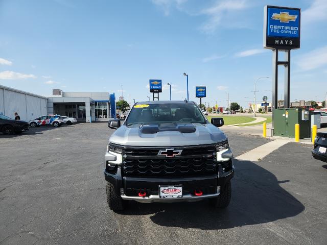 2024 Chevrolet Silverado 1500 Vehicle Photo in HAYS, KS 67601-1994