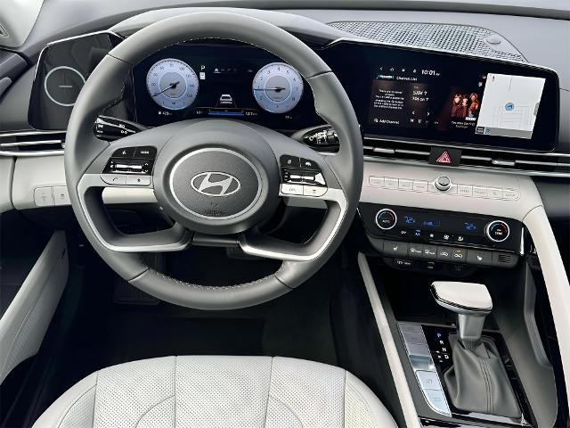2025 Hyundai ELANTRA Vehicle Photo in Green Bay, WI 54304
